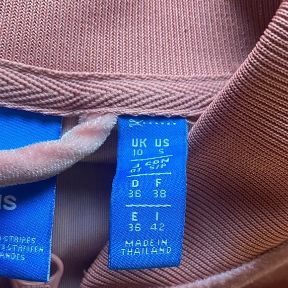 Adidas Velvet Velour peachy Pink Track Jacket W sz Small, 3 stripes down arms - Picture 4 of 8